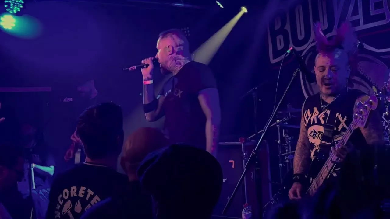 Booze & Glory – Julie (LIVE), 2024-03-11, Cassiopeia, Berlin