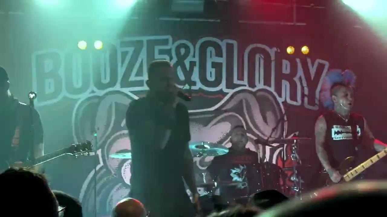 Booze & Glory – London Skinhead Crew (LIVE), 2023-11-23, SO36, Berlin