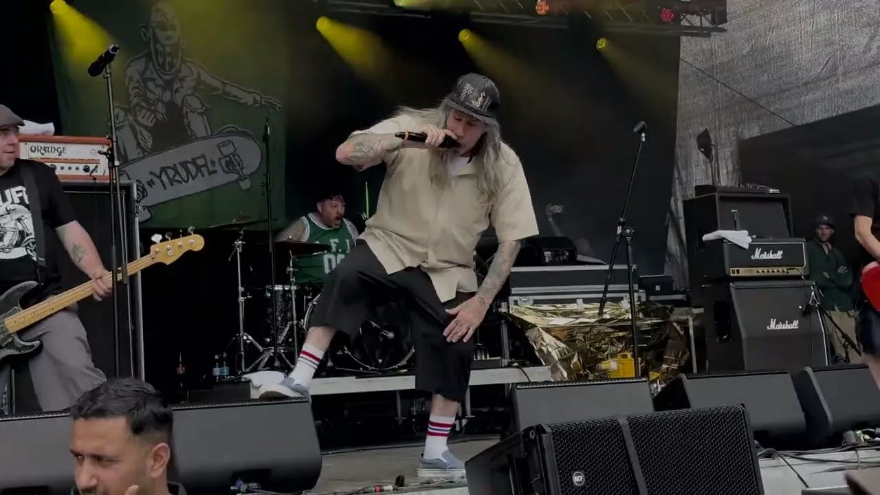 DFL – Monk’s Honor + It’s All In Your Head (LIVE), NOFX Final Tour, 2024-06-07, Gaswerk Augsburg, Augsburg