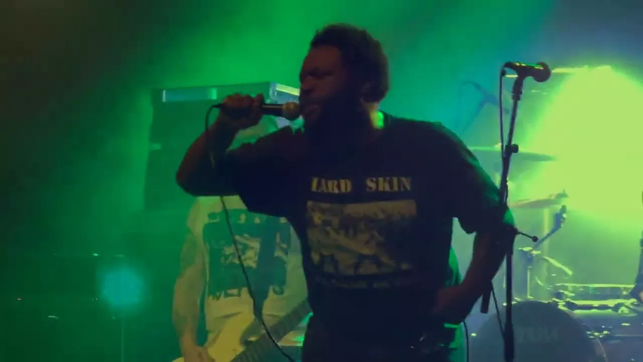 End It – Lifer + One Way Track (LIVE), 2023-12-02, Columbia Theater, Berlin