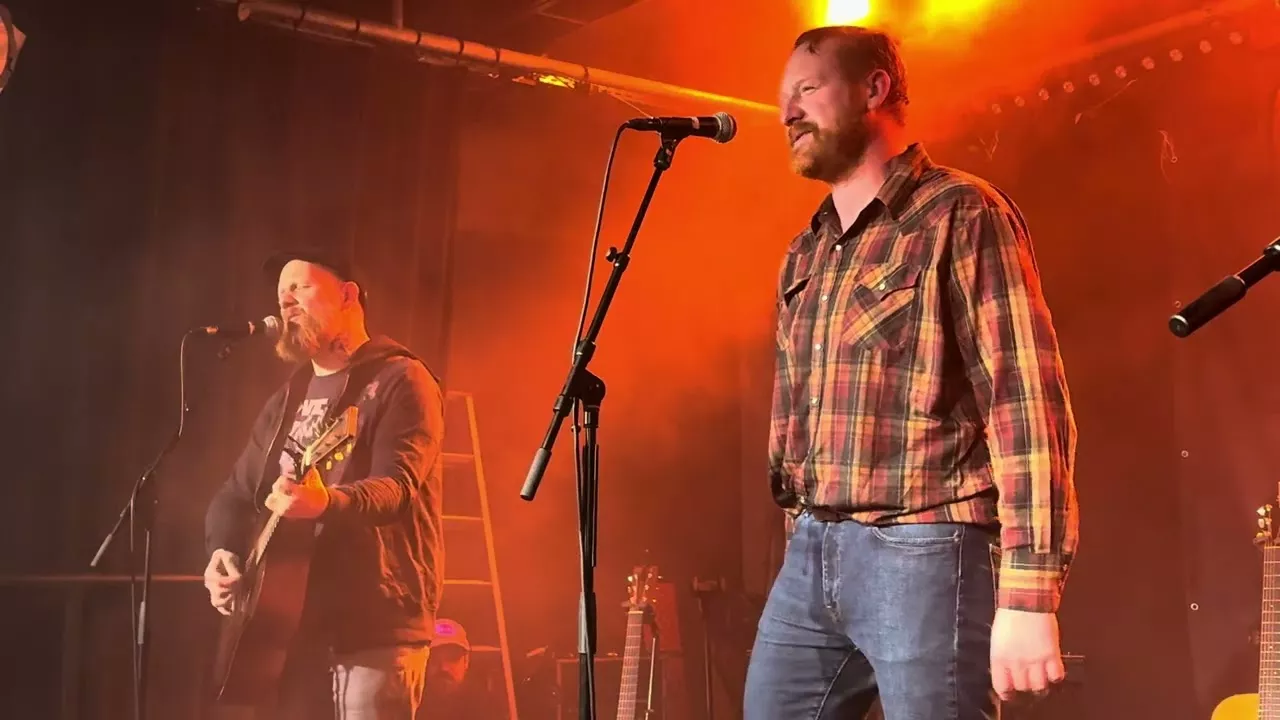 Matze Rossi (feat. Northcote) – I Will Follow You Into the Dark (LIVE), 2024-03-15, Z-Bau, Nuremburg