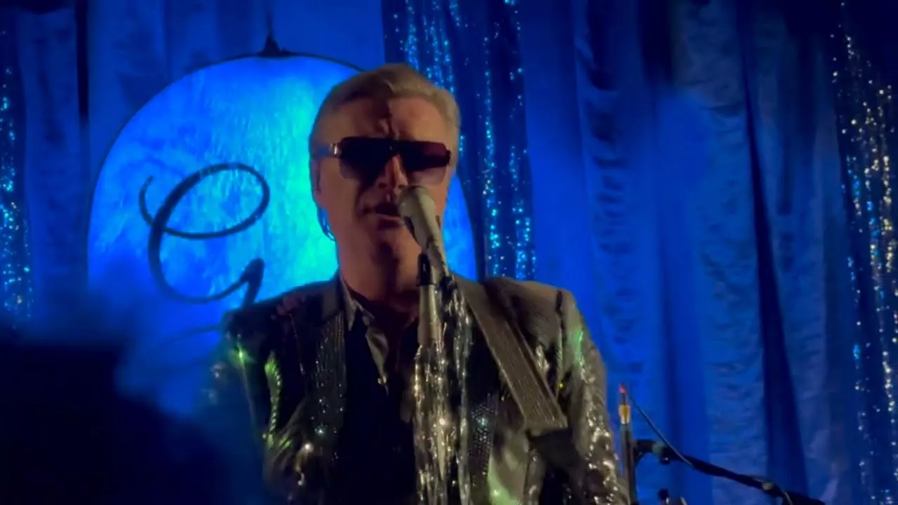 Me First and the Gimme Gimmes – Before the Next Teardrop Falls (LIVE) (Cover F. Fender), 2024-07-04, Astra Kulturhaus, Berlin