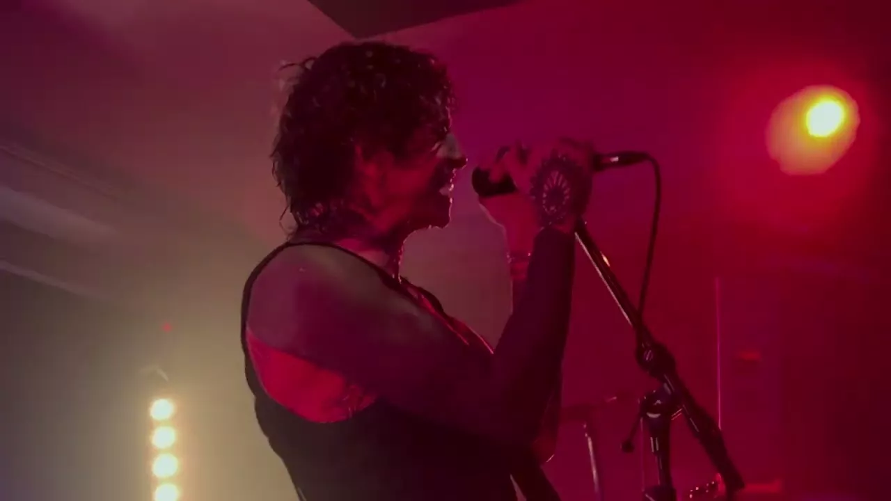 Laura Jane Grace – Sink, Florida, Sink (Against Me! Cover), 2024-11-06, Kantine am Berghain, Berlin
