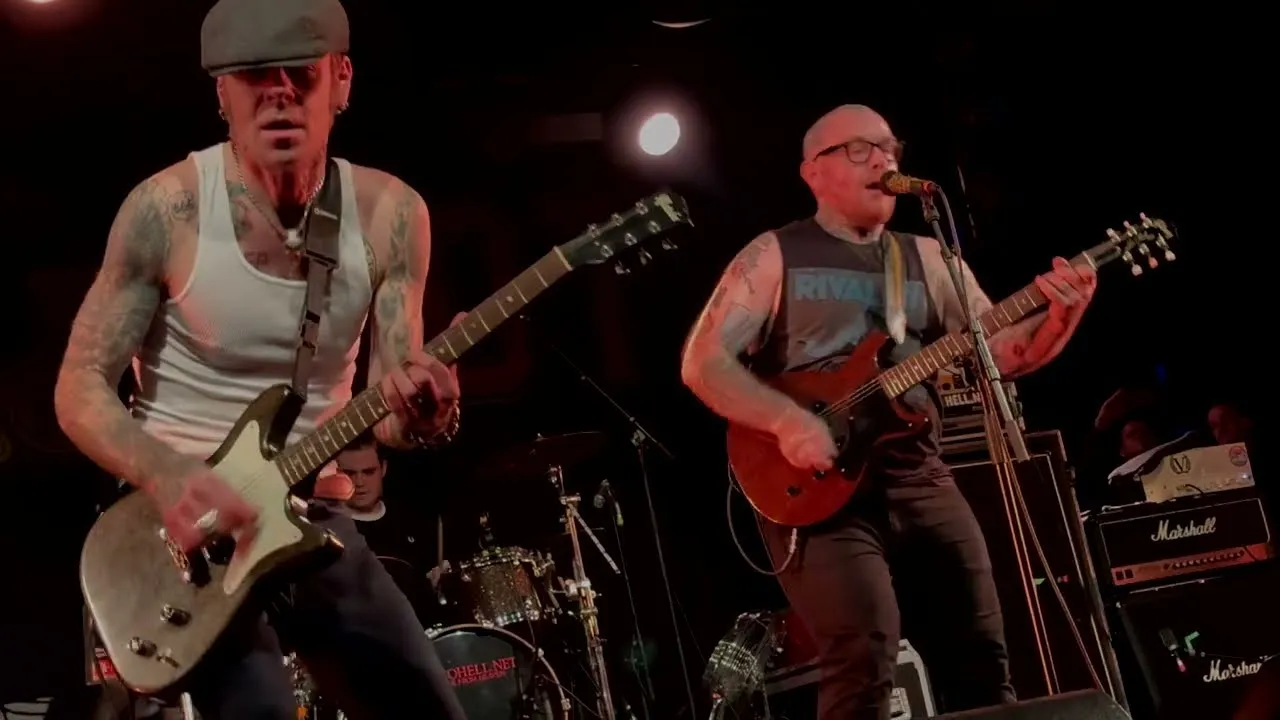 The Drowns – Cue the Violins (LIVE), 2023-12-06, Astra Kulturhaus, Berlin