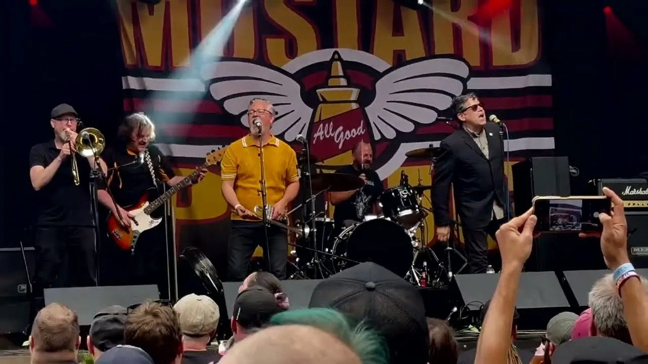 Mustard Plug – Aye Aye Aye (LIVE), Brakrock, 2024-08-03, Woodstage, Duffel