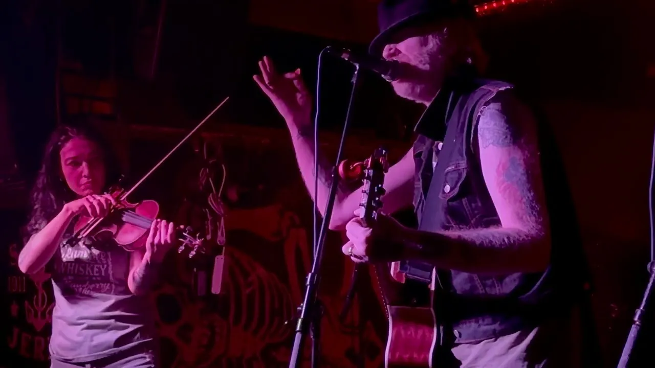 The Mahones (Acoustic) – Dirty Old Town (LIVE) (Irish traditional), 2025-01-30, Wild at Heart,Berlin