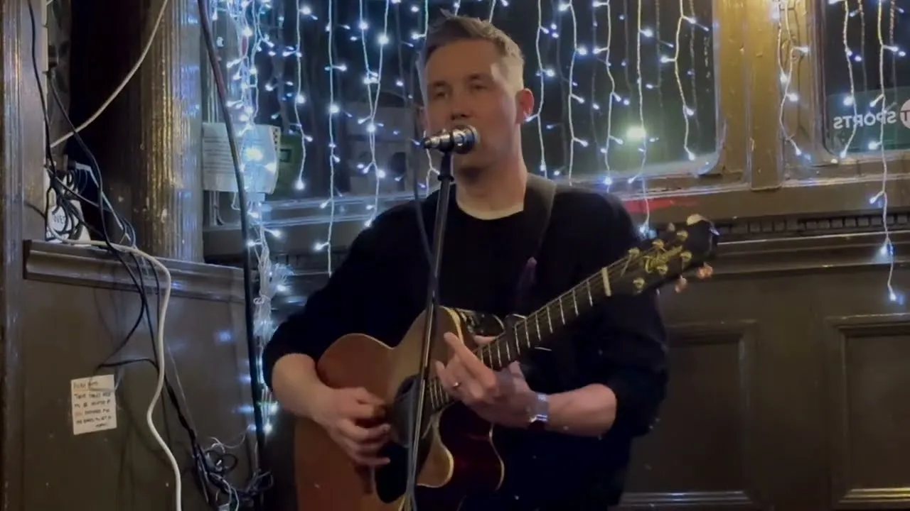 Paul Sheridan – Grace (LIVE) (by Jim McCann), 2025-02-23, Tolbooth Bar, Glasgow