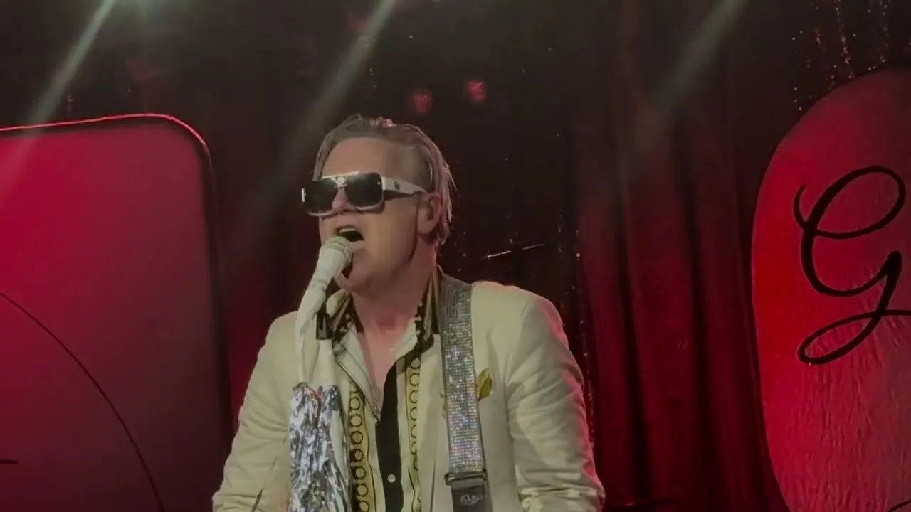 Me First and the Gimme Gimmes – Capri-Fischer (LIVE) (German Schlager), 2025-06-04, SO36, Berlin