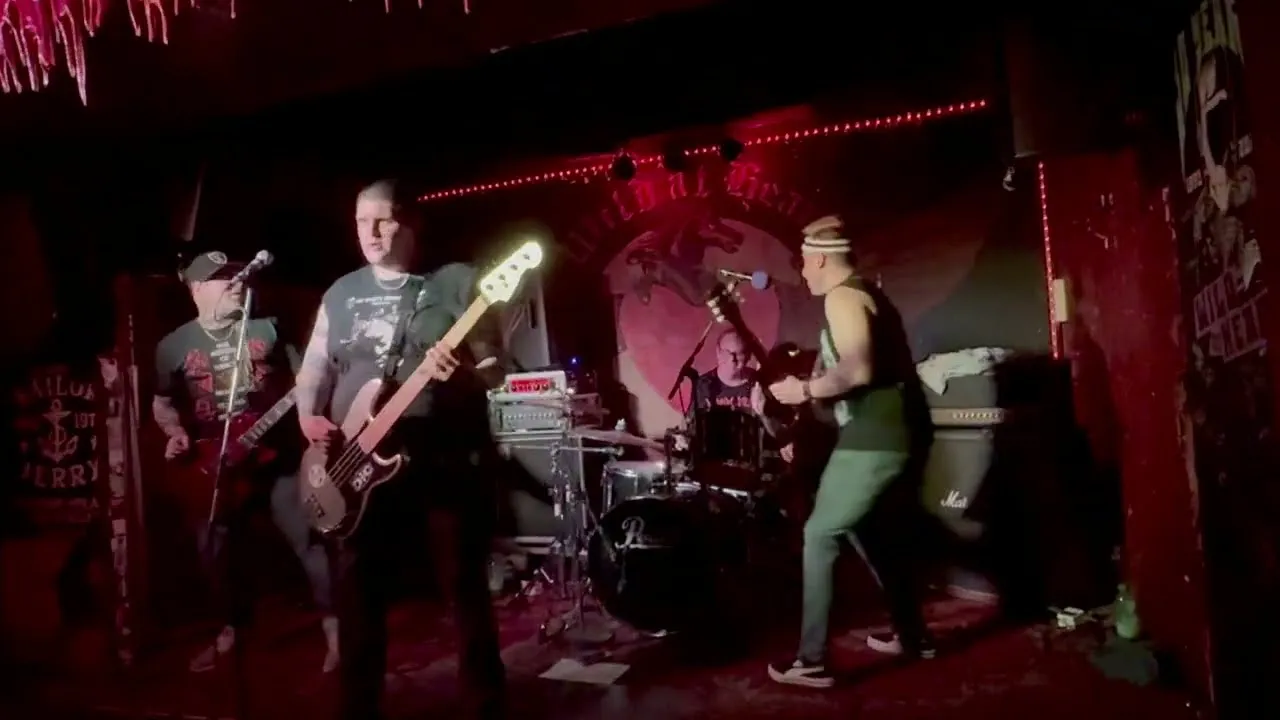 School Drugs – Feel Like Shit (LIVE), 2025-06-26, Wild At Heart, Berlin